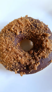Chocolate Glaze with Cookie Crumble